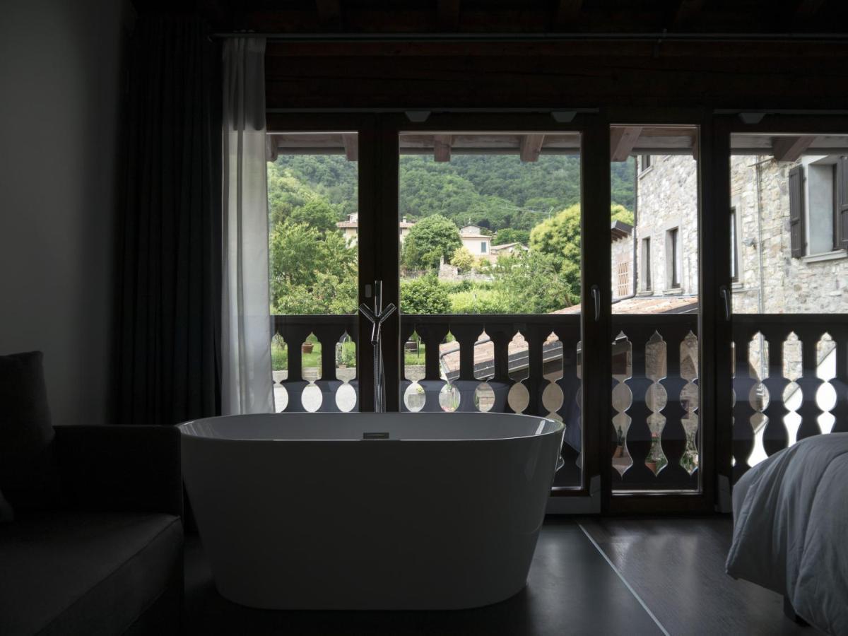 La Terrazza Sulle Vigne B&B Corte Franca Ngoại thất bức ảnh